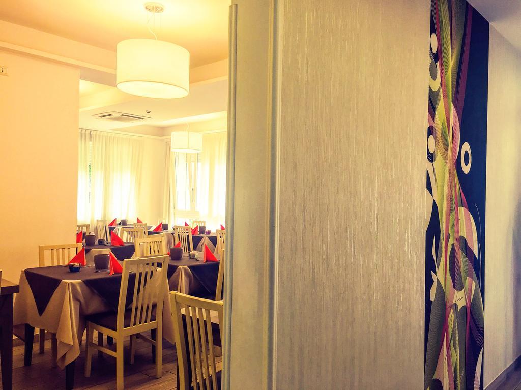 Hotel Villa Enea 카톨리카 외부 사진