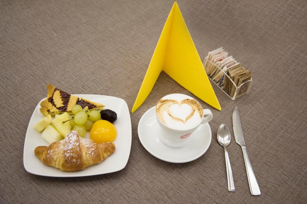 Hotel Villa Enea 카톨리카 외부 사진